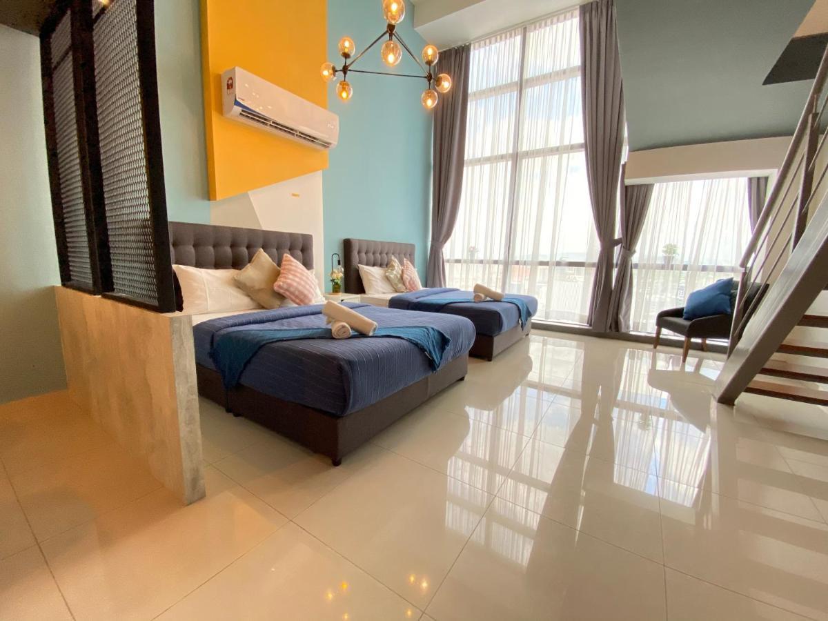 Chrisenbel Suites - Pinnacle Pj Петалинг-Джая Экстерьер фото