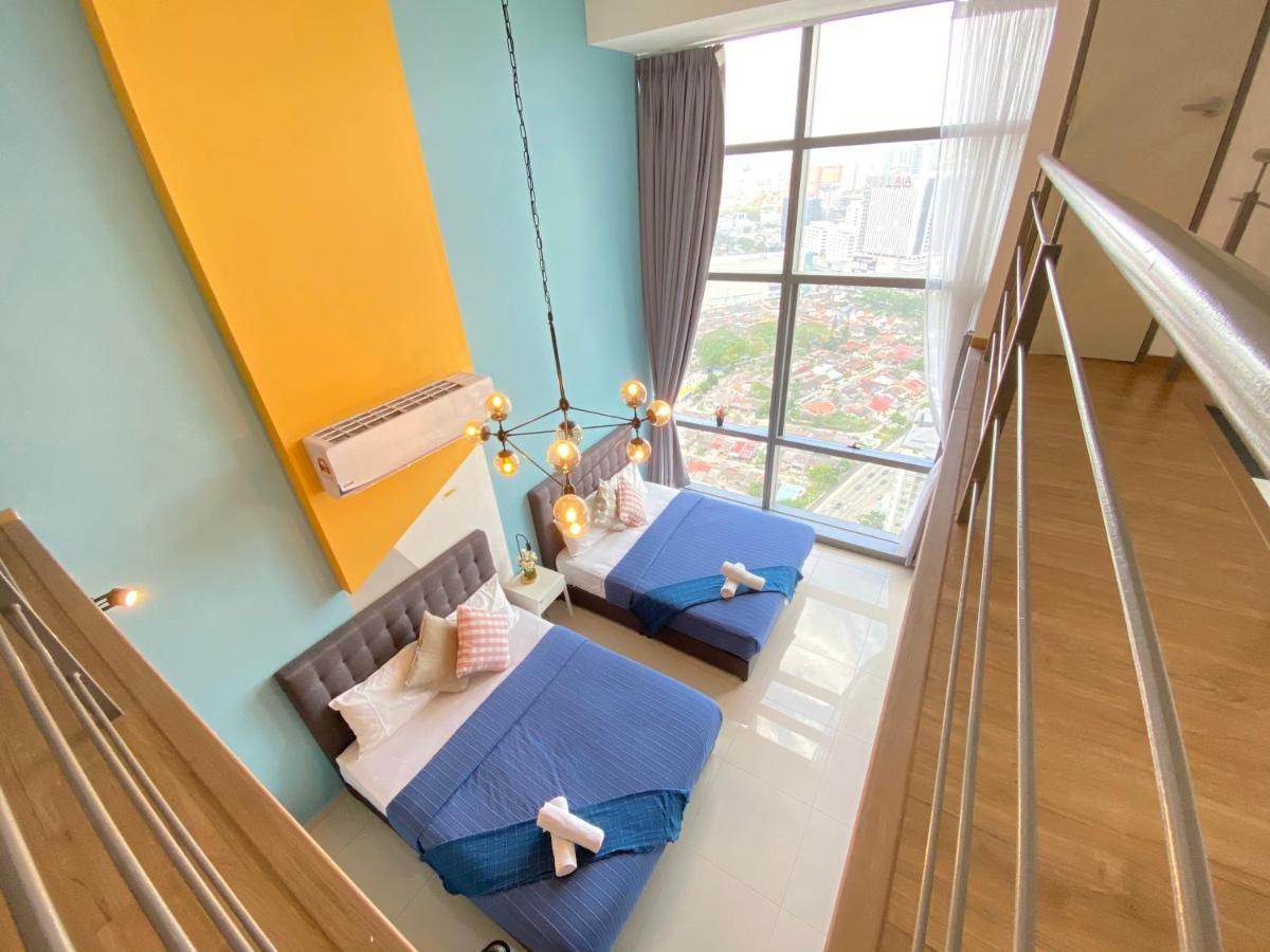 Chrisenbel Suites - Pinnacle Pj Петалинг-Джая Экстерьер фото